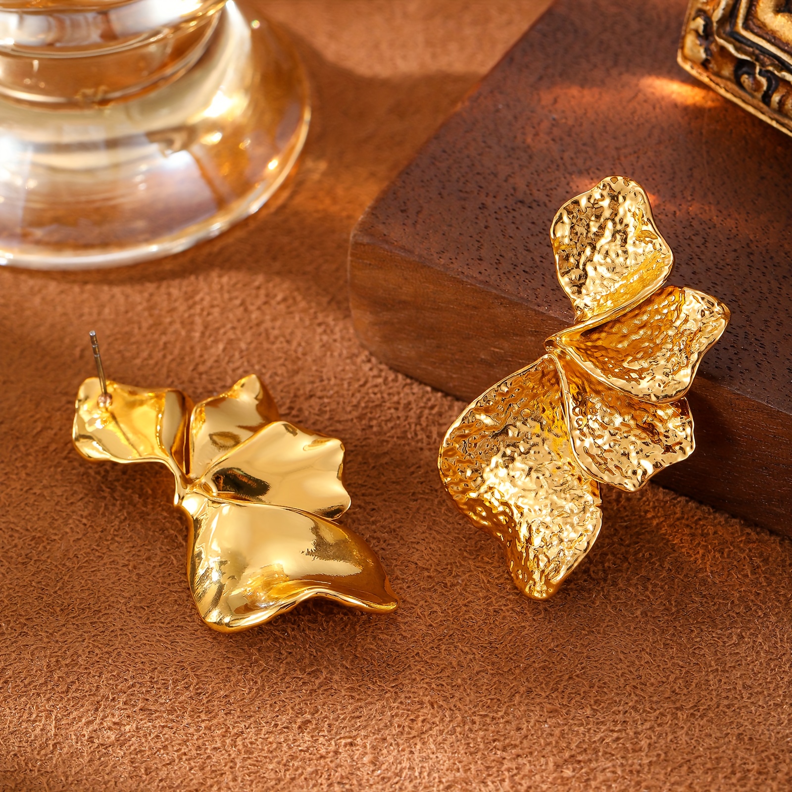 2pcs Plated Ruffled Leaf & Petal Stud Earrings Set